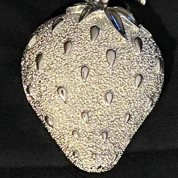 Strawberry Ice Demi Parure - Picture 7 of 11